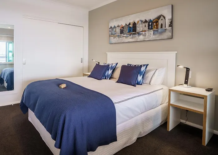 Princes Wharf - Luxury